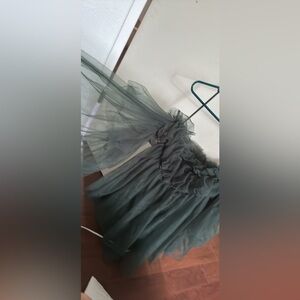 Photoshoot Vermillion green dress